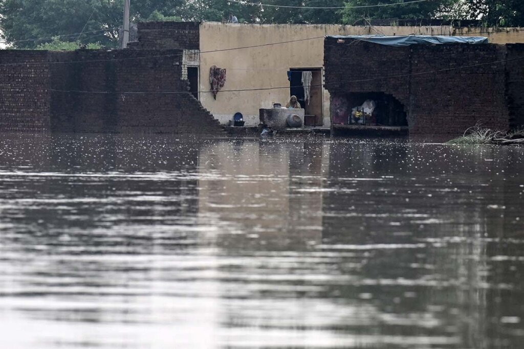 Emergency Food Relief for Flood-Affected Families