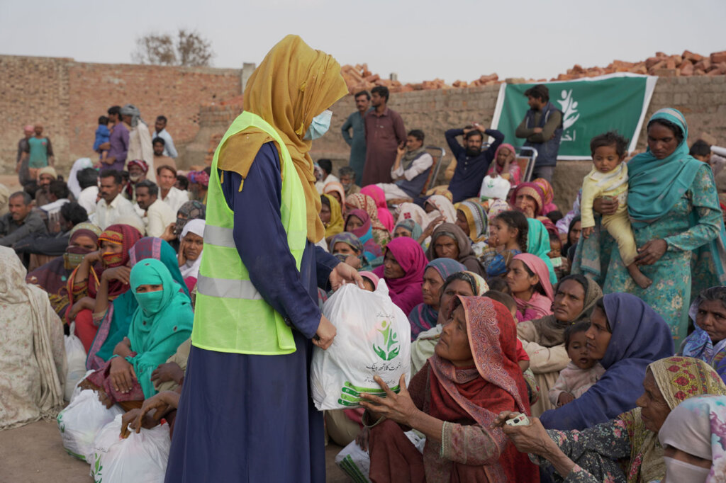 Support Flood Affected Families in Pakistan