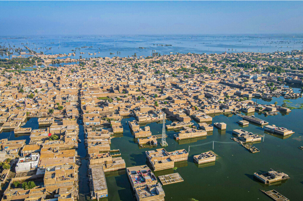 Support Flood Affected Families in Pakistan