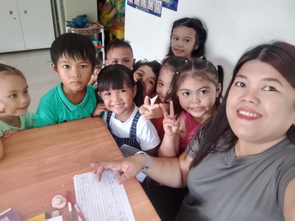 Light & Learning for Children in Philippines