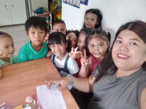 Volunteer teacher working for 10 years