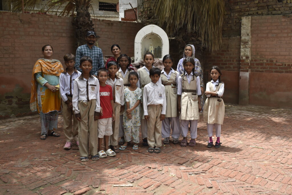 Become a Hope of Children in St. Michael School
