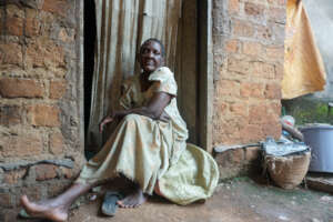 Help Elderly Women Sleep with Comfort and Dignity