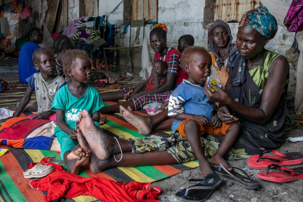Provide Emergency Food Aid for Vulnerable Refugees