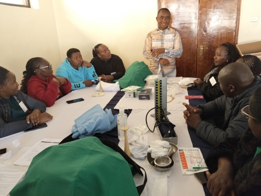 Demonstration on monitoring pregnant mother