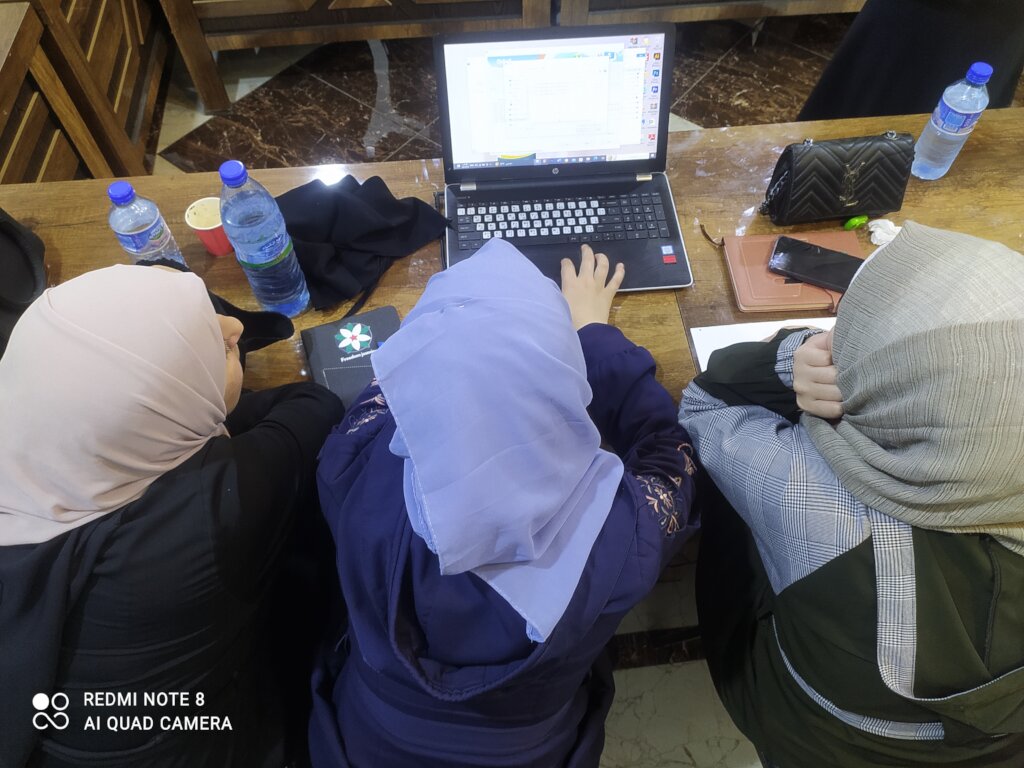 Help Syrian Women Rebuild Their Lives