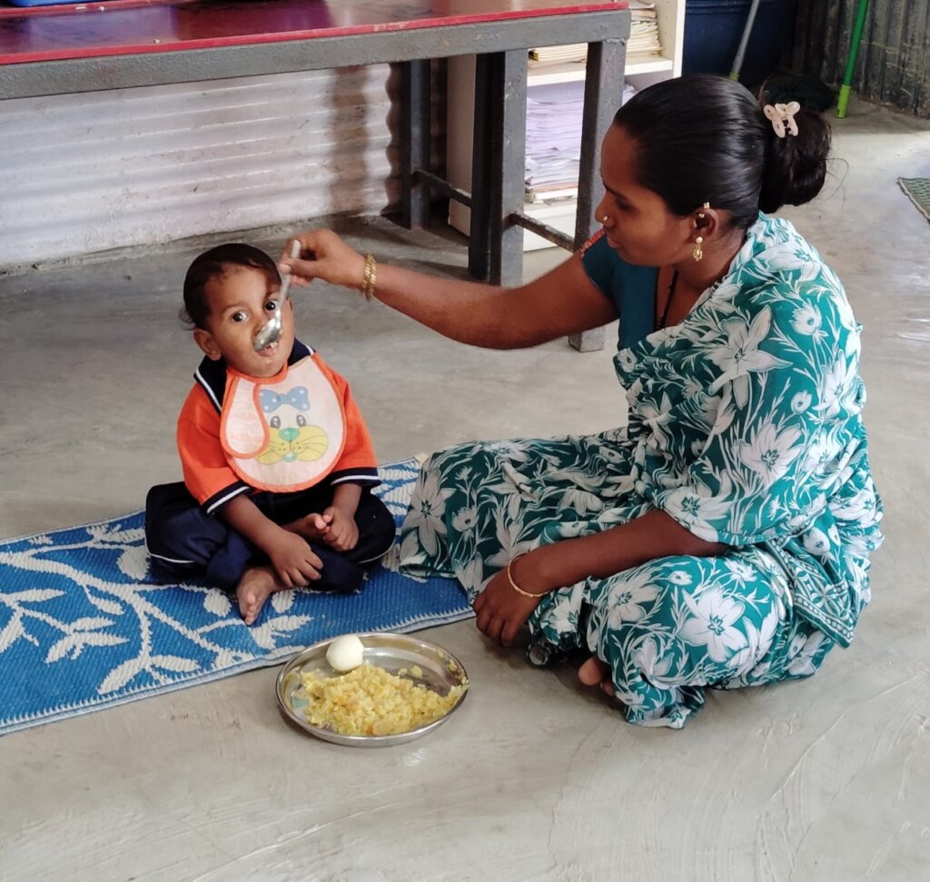 This Daan Utsav, Help a Migrant Child Dream Big!