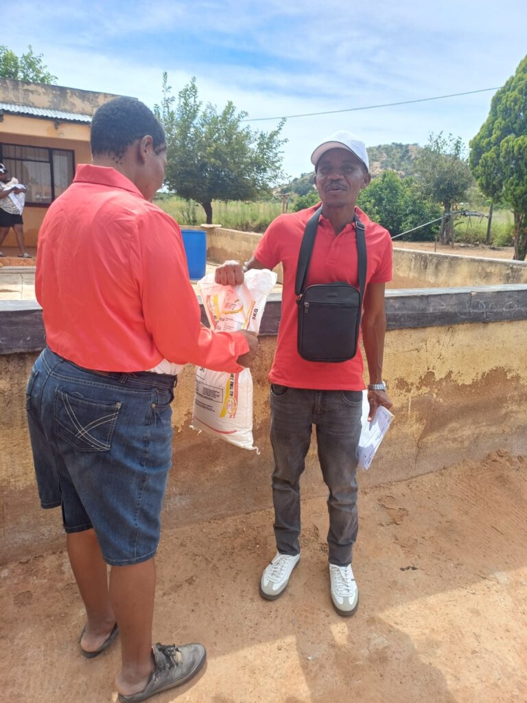 Food parcel distribution