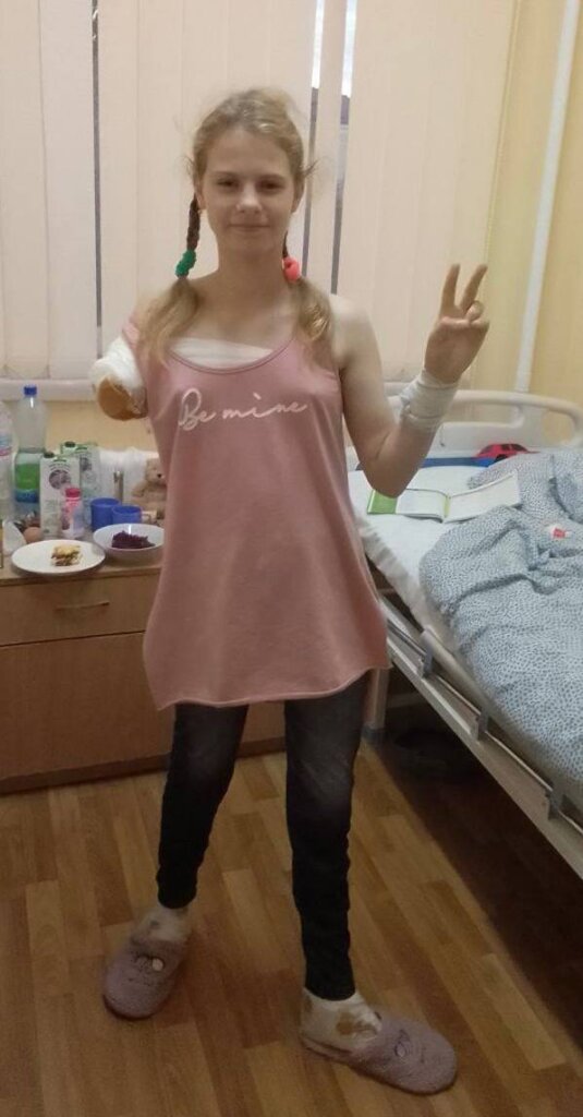 Give Veronica a new hand