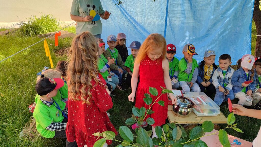 Children's session of the "Healing Forest"