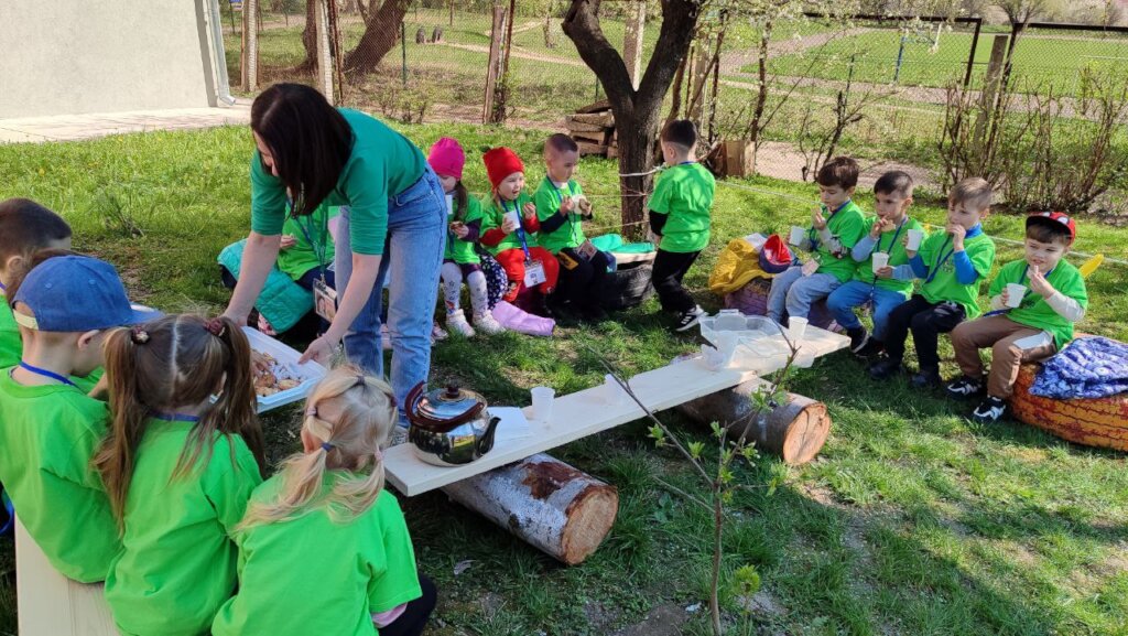 Children's session of the "Healing Forest"