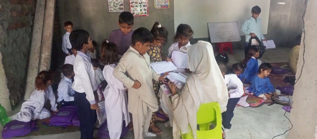 Buy autorickshaw for school children Living far.