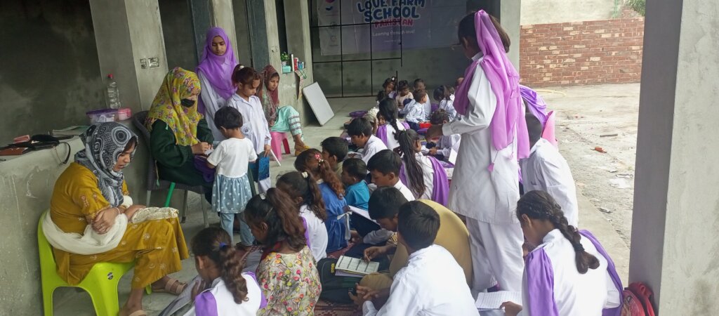Buy autorickshaw for school children Living far.
