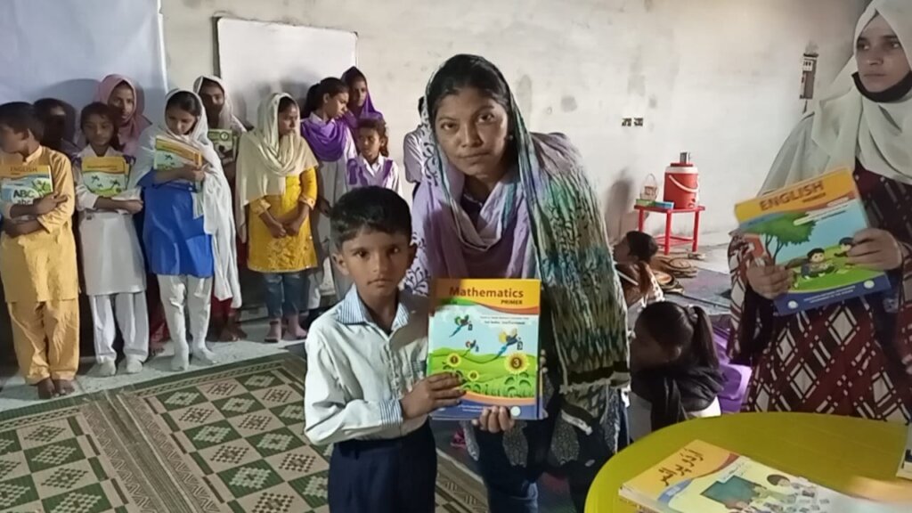 Buy autorickshaw for school children Living far.
