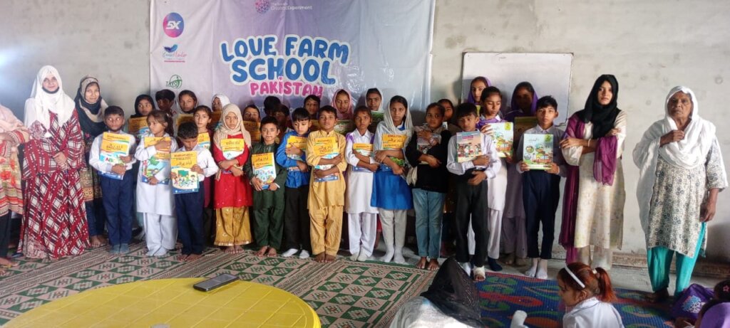 Buy autorickshaw for school children Living far.