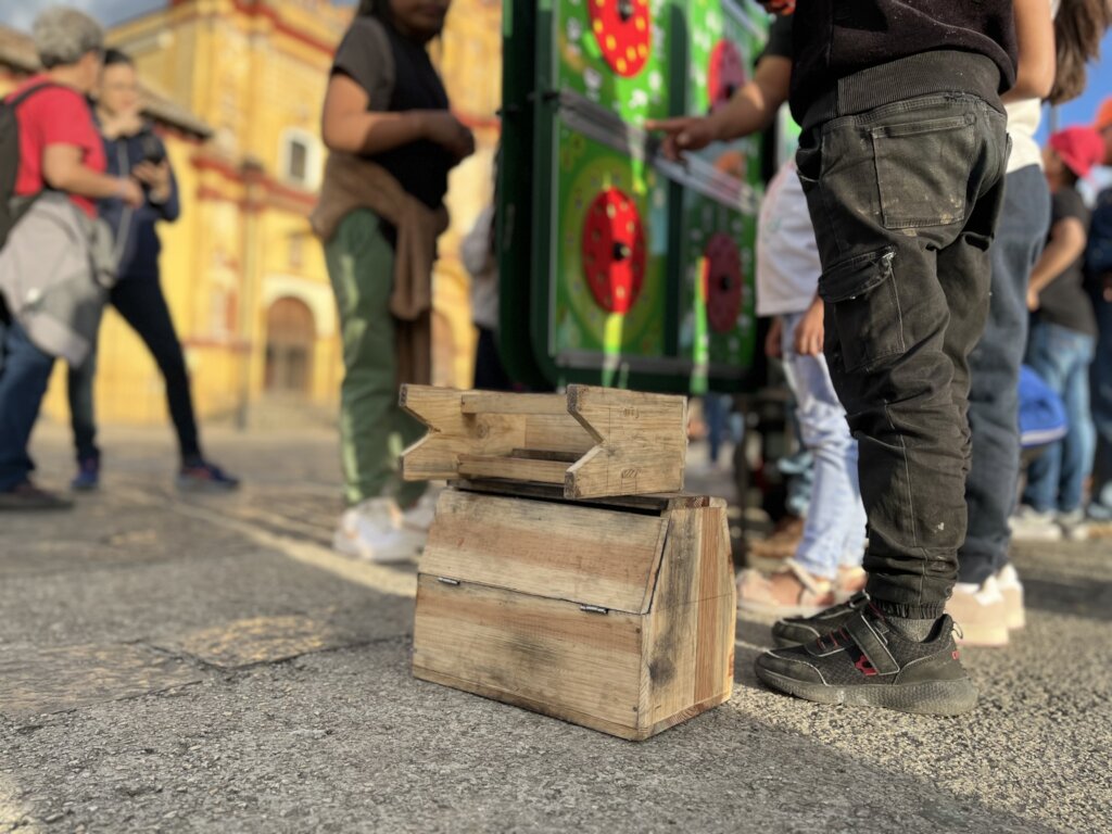 Mobile School for Indigenous children in Chiapas