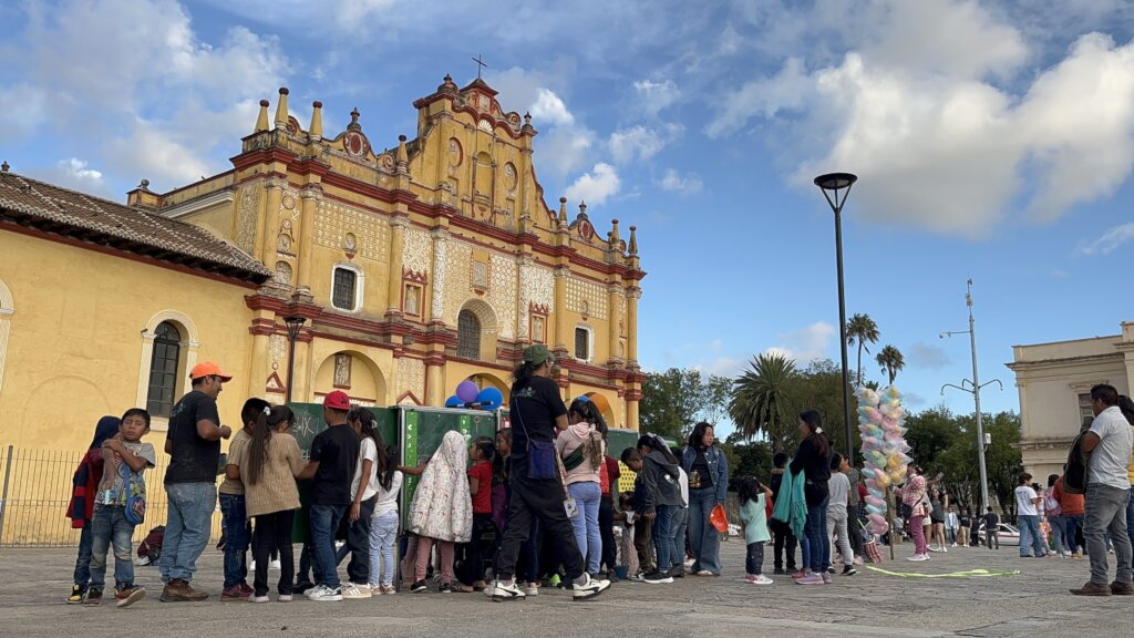 Mobile School for Indigenous children in Chiapas