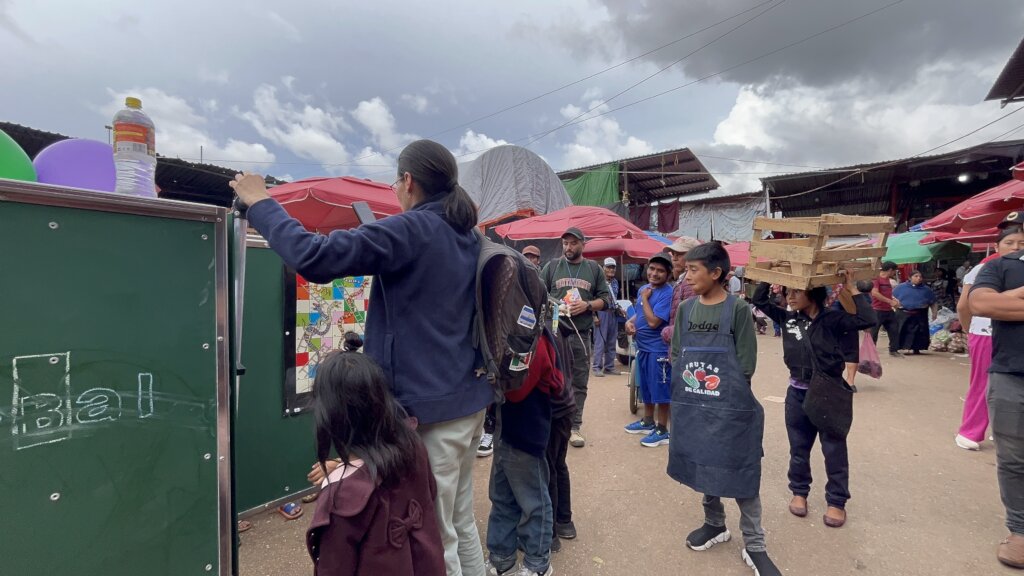 Mobile School for Indigenous children in Chiapas