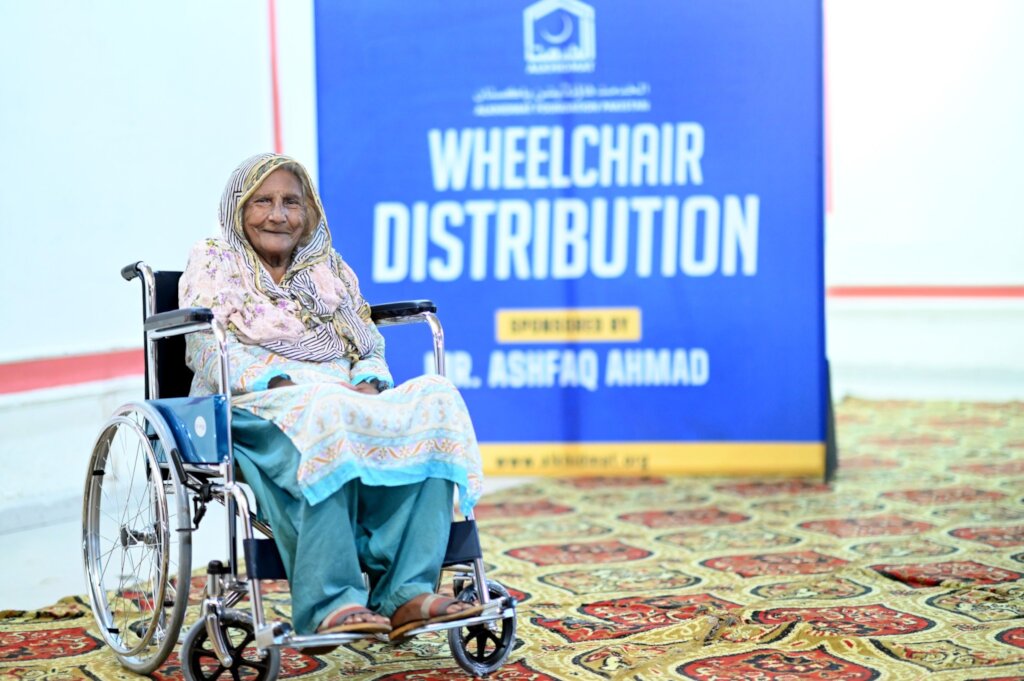Provide 100 Wheelchairs in Pakistan