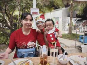 Happy with good food!