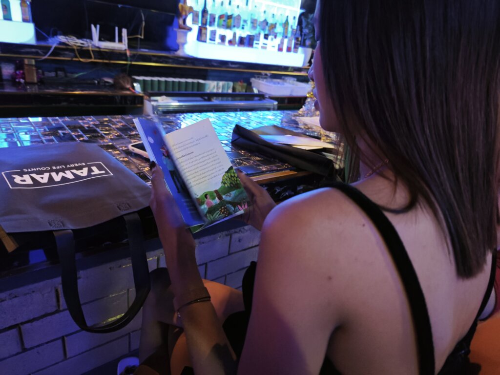 Give Joy and Hope this Christmas Season