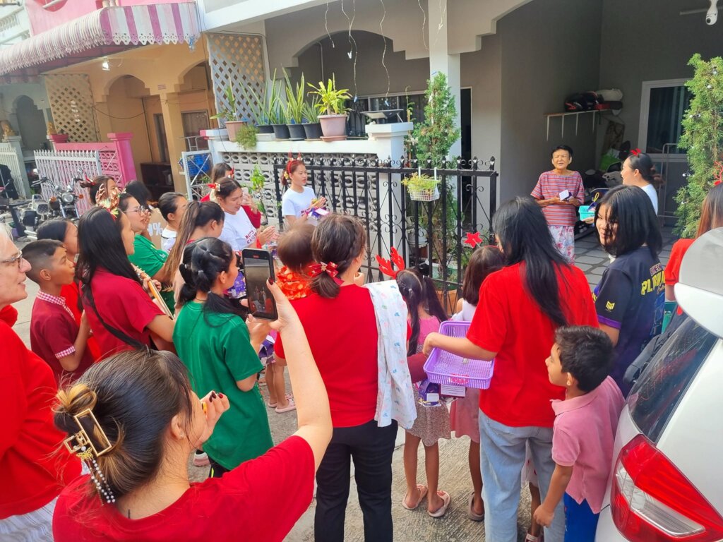 Give Joy and Hope this Christmas Season