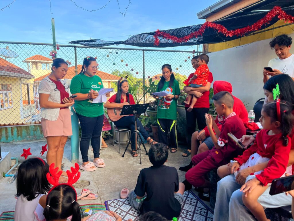 Give Joy and Hope this Christmas Season