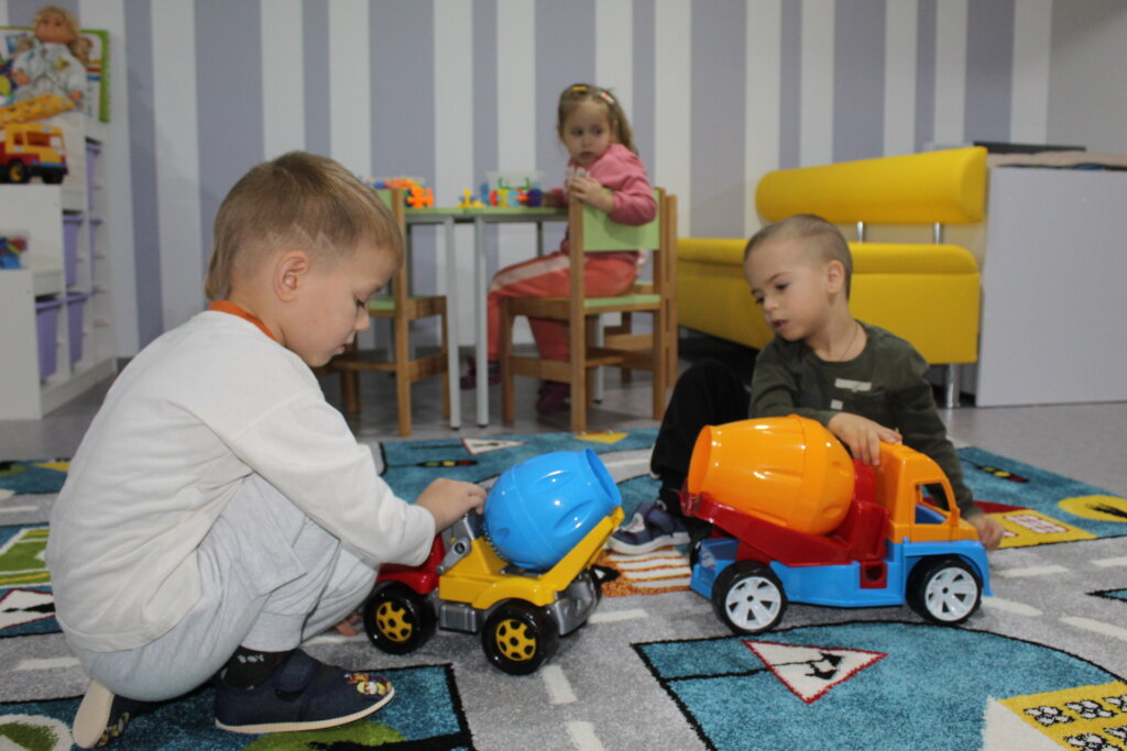 Help 600+ Ukrainian Children Learn in Safety
