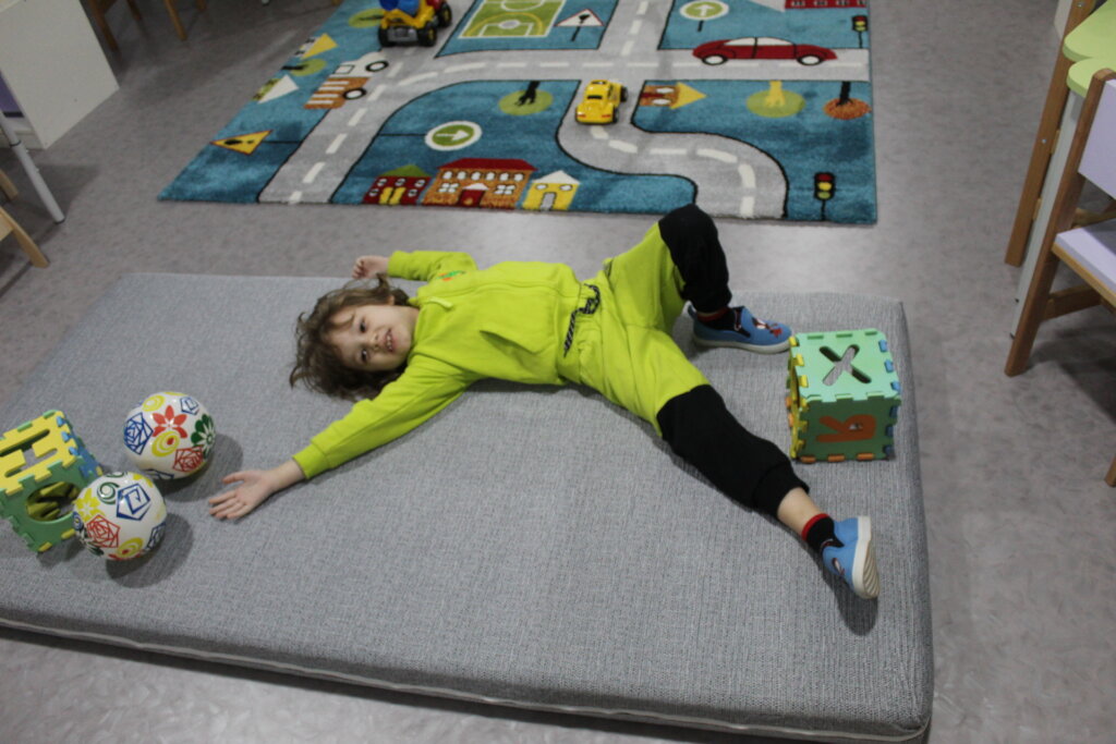 Help 600+ Ukrainian Children Learn in Safety