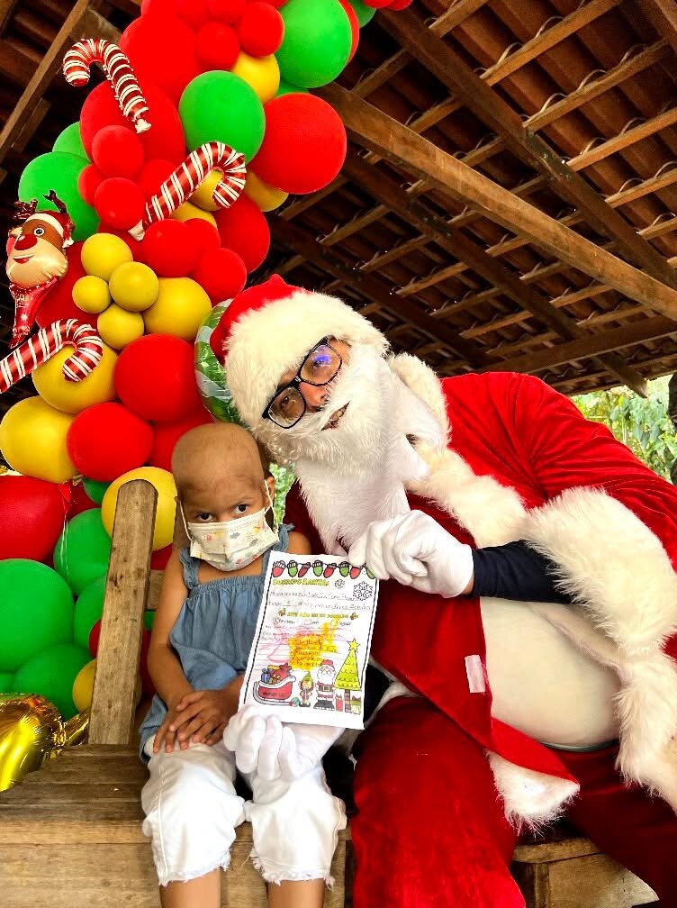 Give a Child with Cancer a Magical Christmas