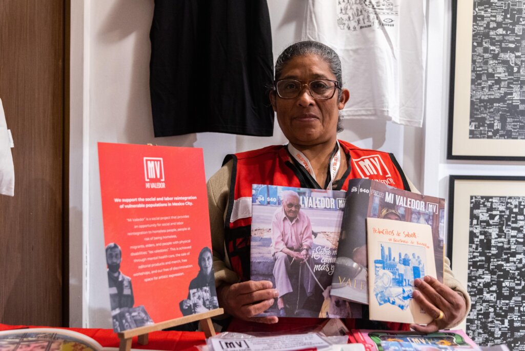 Street paper Mi valedor