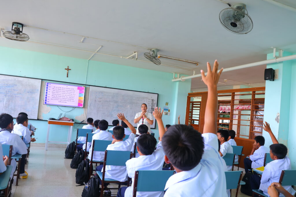 1-Year Full Education for 1 Underprivileged Child