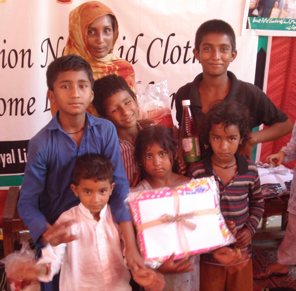 New Clothes for 180 Homeless Kids This Xmas!!