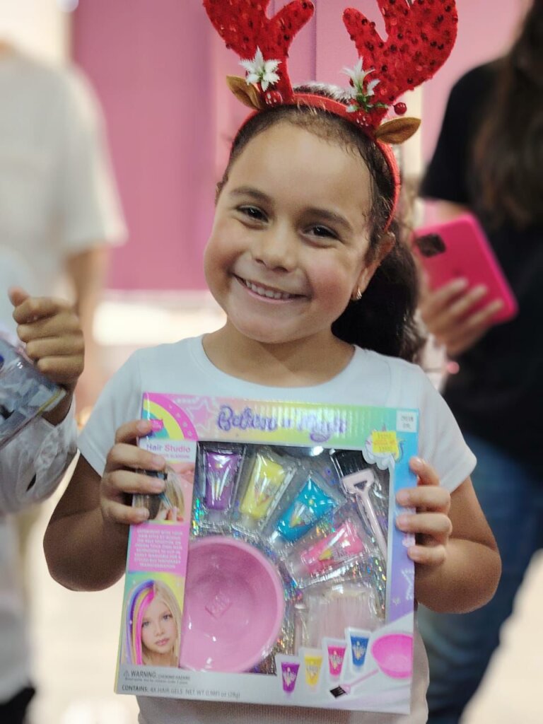Sponsor a Smile: Comuna 13 Kids