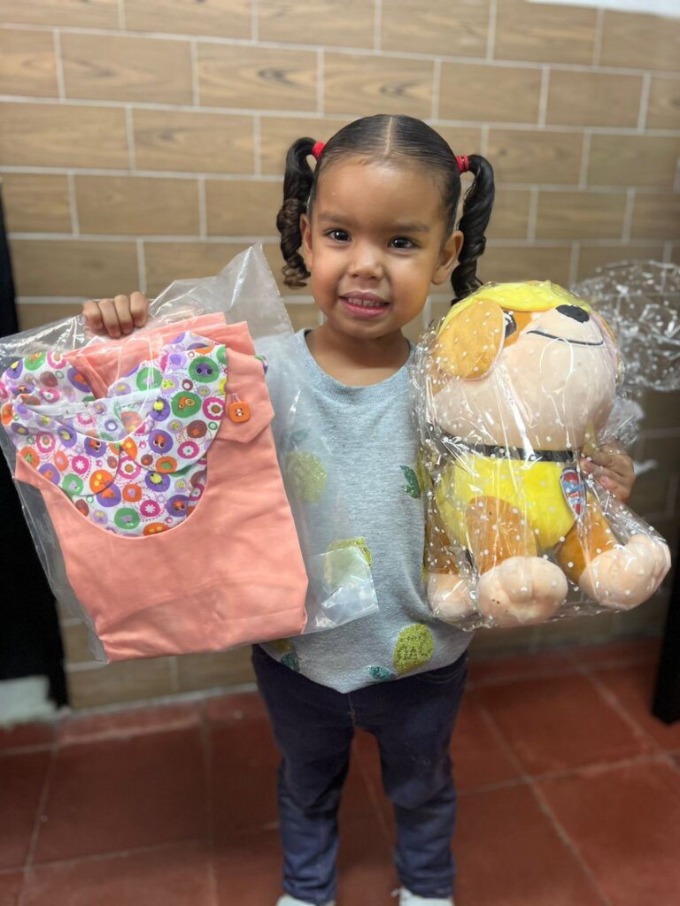 Sponsor a Smile: Comuna 13 Kids