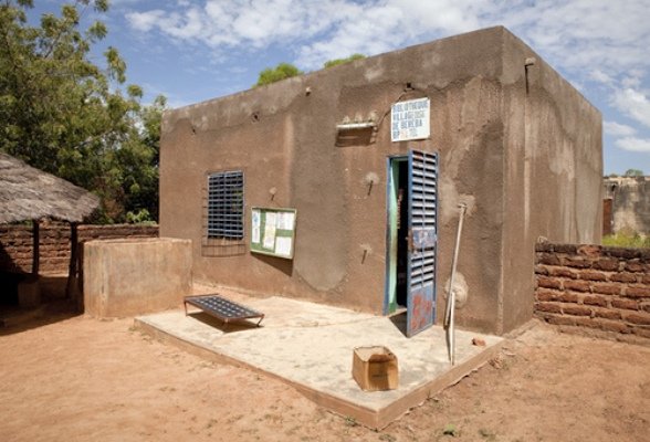 Support an African village library in 2011/Bereba