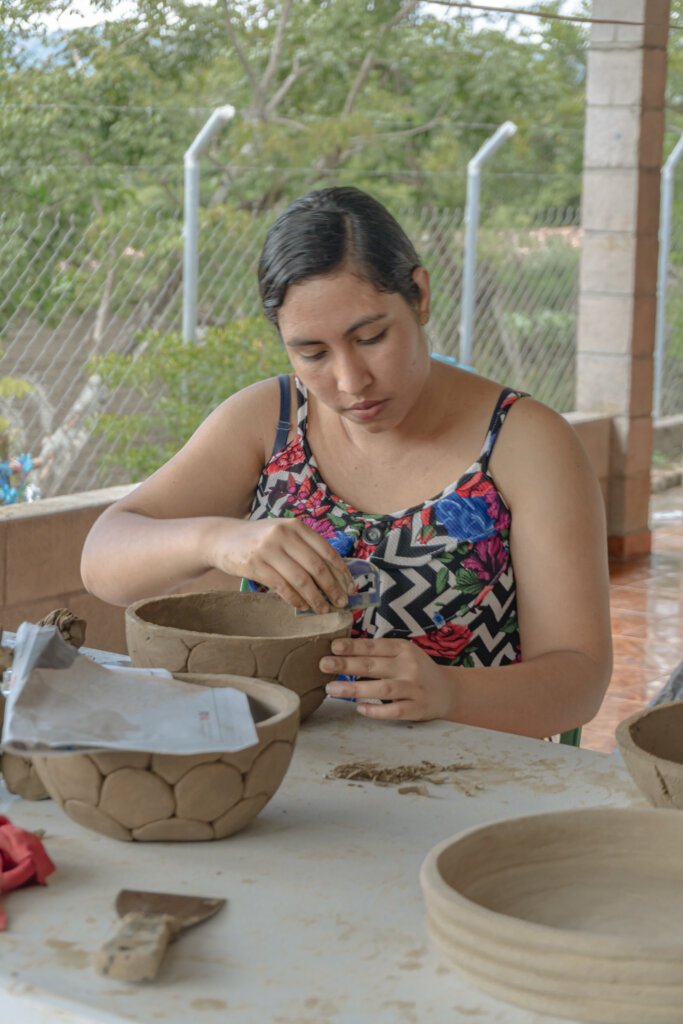 Abramos la primer tienda artesanal para 30 mujeres