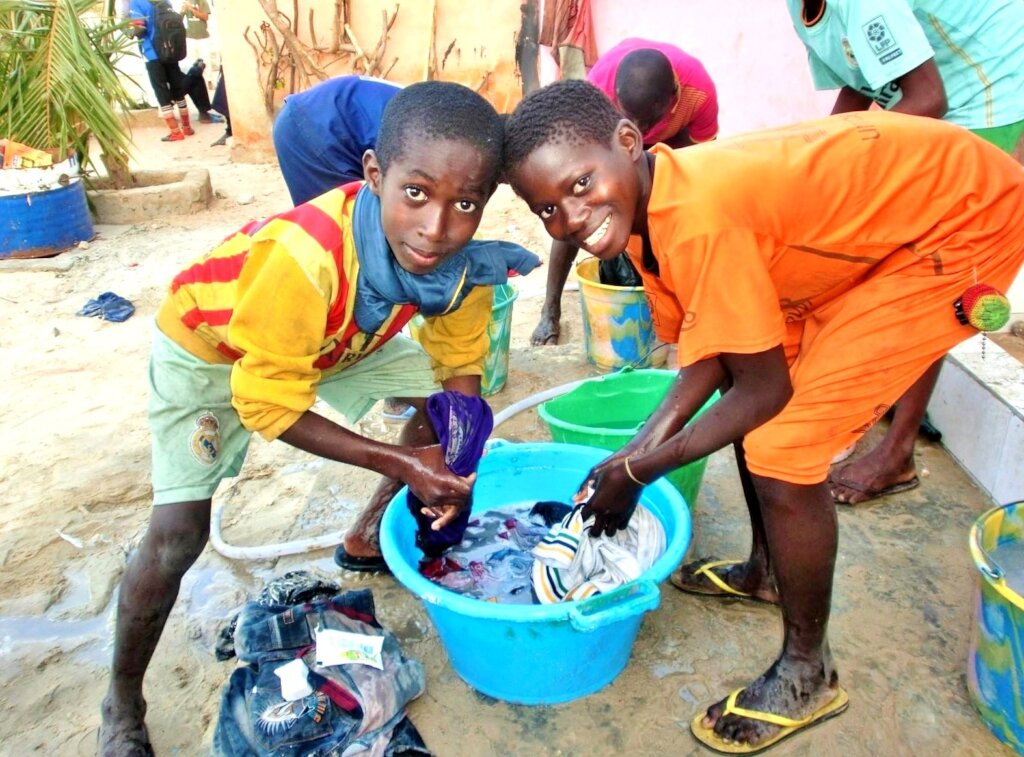 Create a Library for the Talibe Children