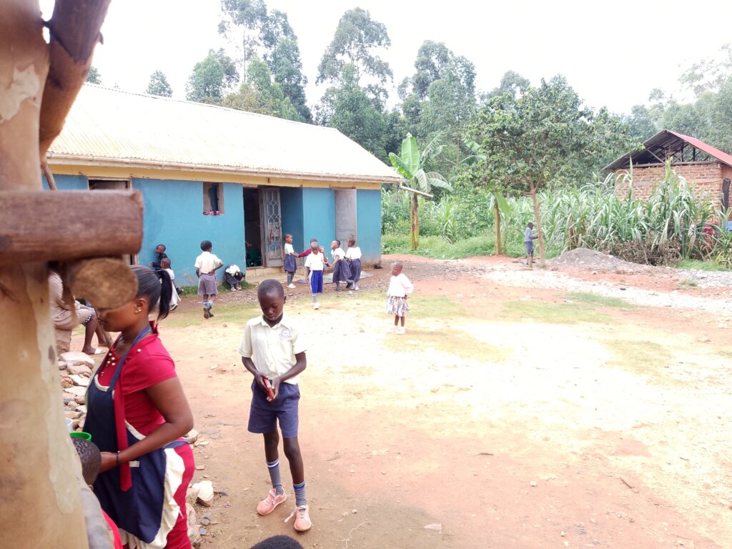 BUILD A KITCHEN TO SUPPORT FEEDING 520 KIDS.