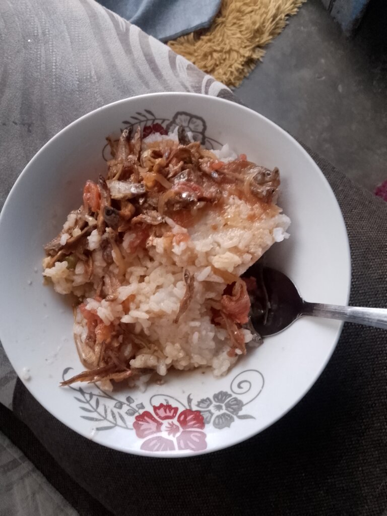 BUILD A KITCHEN TO SUPPORT FEEDING 520 KIDS.