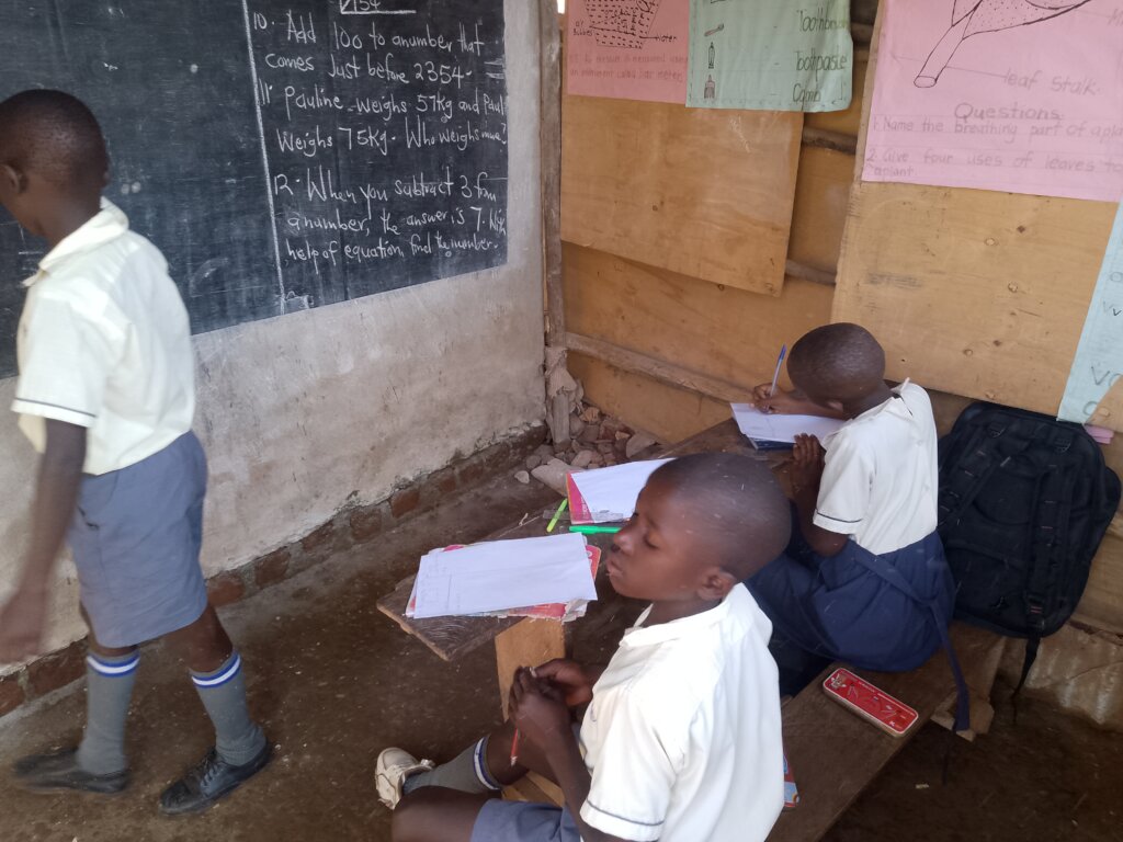 BUILD A KITCHEN TO SUPPORT FEEDING 520 KIDS.