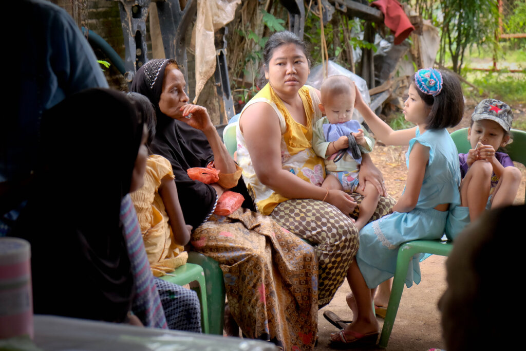 Healthcare Without Borders in Myanmar and Thailand