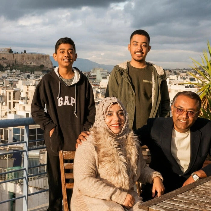 Rohingya refugee family finally reunited in Athens