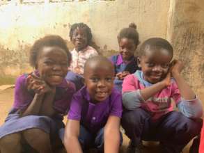 Happy children at Pizz