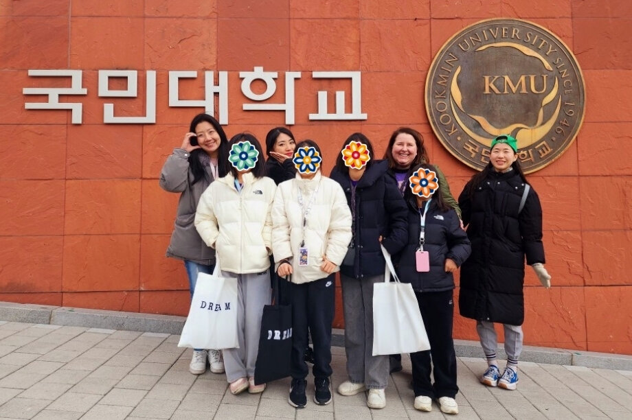 Empower Her Future: Girls' Mentorship in Korea