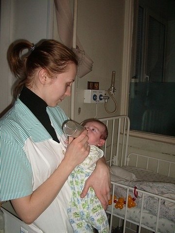 Nursing care for orphan children in hospitals