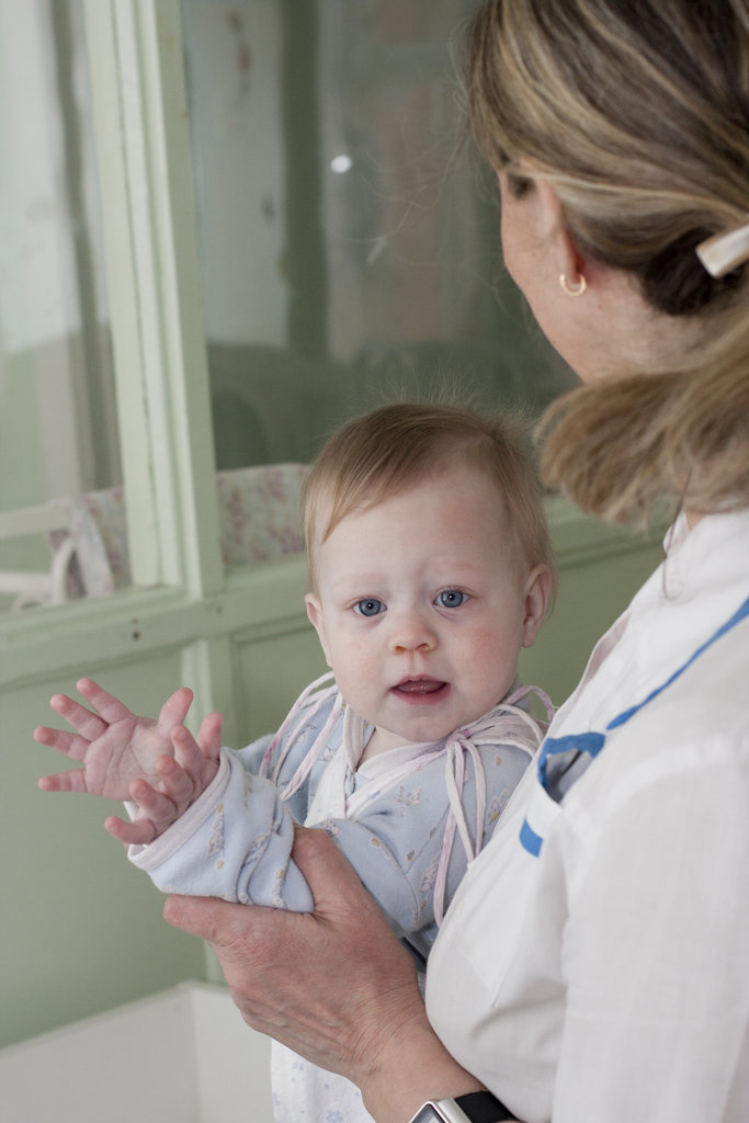 Nursing care for orphan children in hospitals