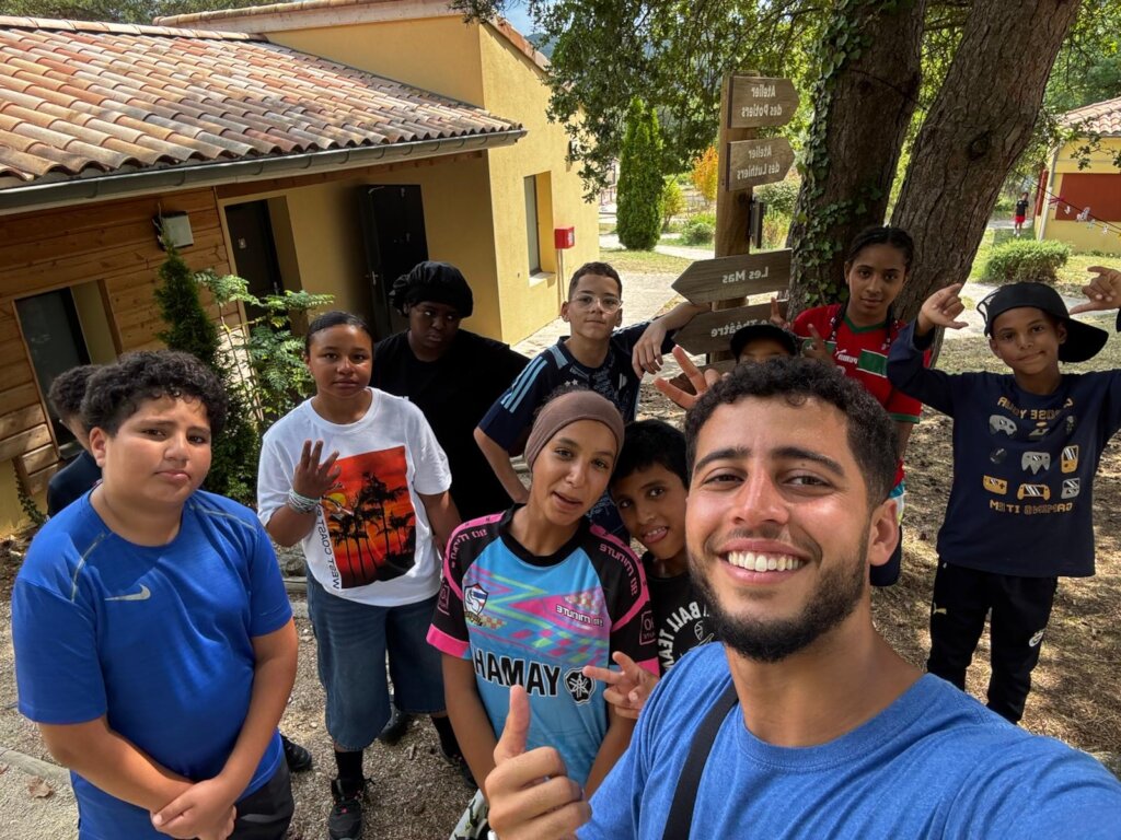 Support 50 Underprivileged Youth Discover France