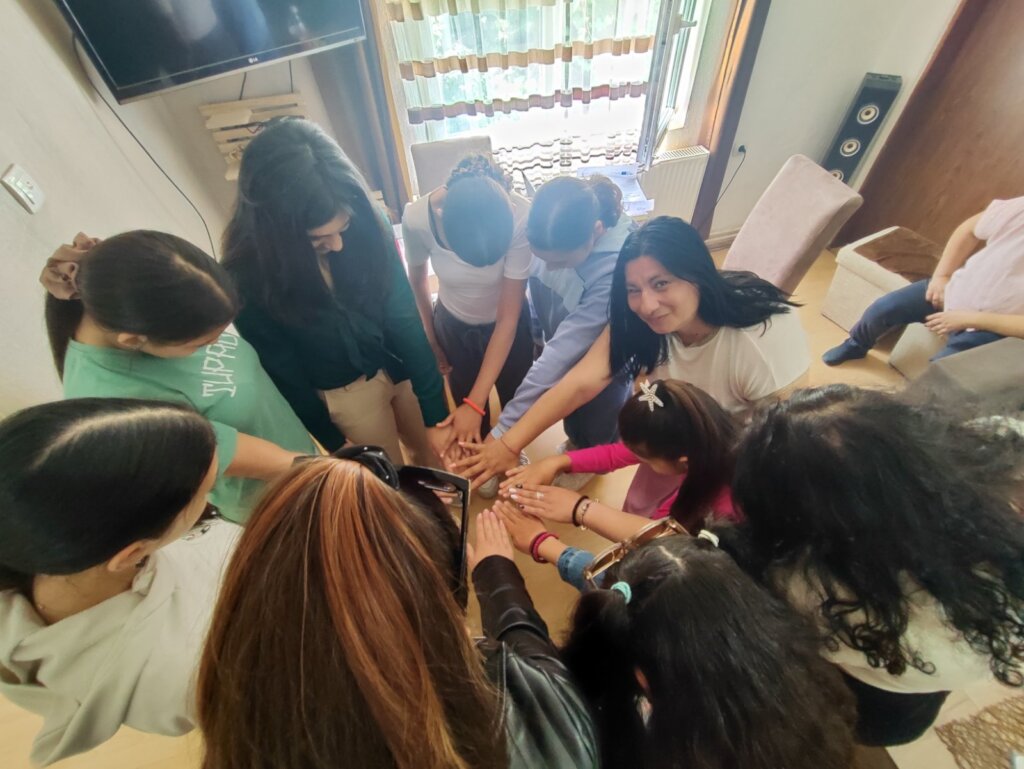 Protect Roma Girls from Child Marriage in Serbia