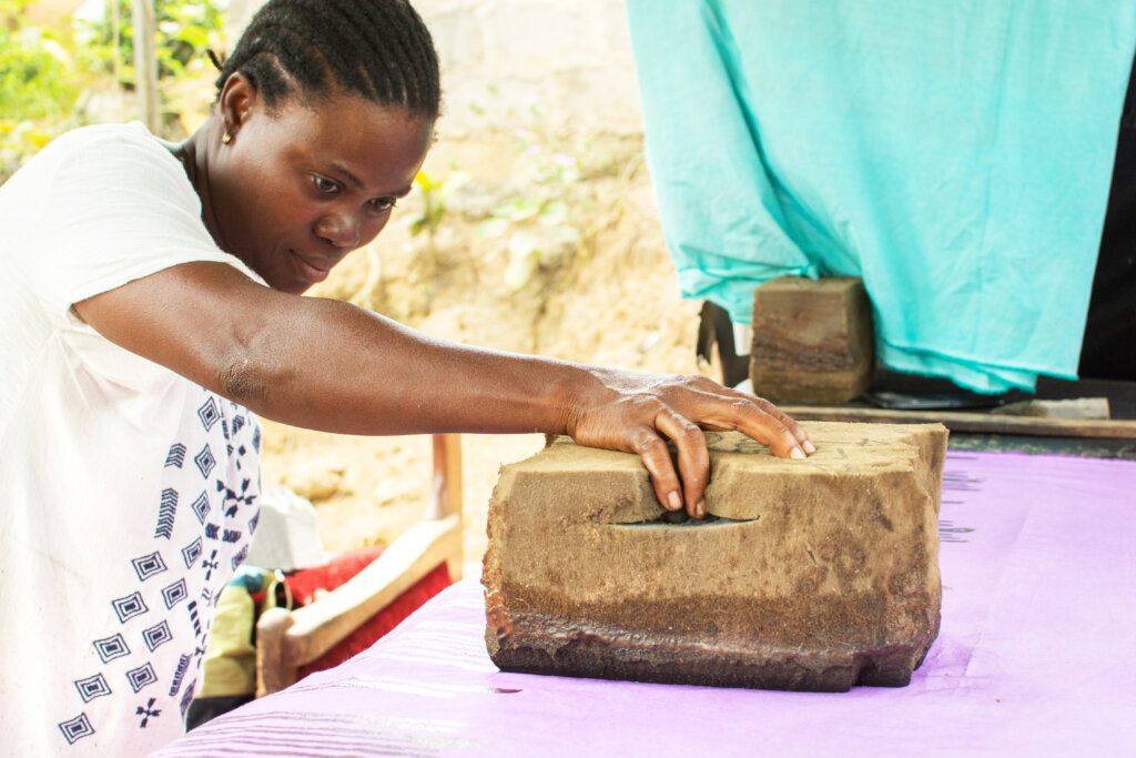 Preserve Living Wages for Women Artisans in Ghana